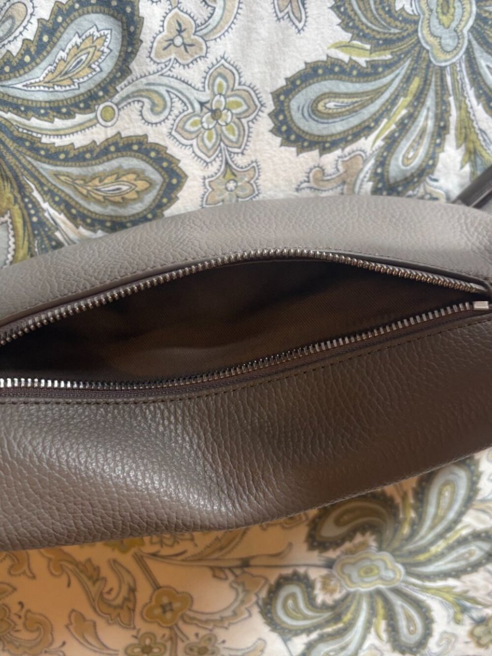 NWT Quince Italian Pebbled Leather Sling Bag - Picture 4 of 11